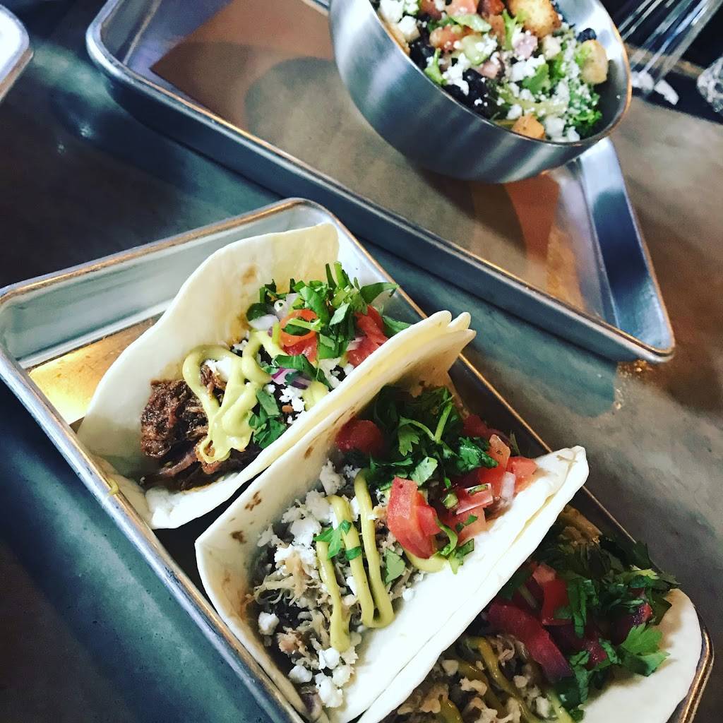 Federal Bar Lakeland | restaurant | 124 S Tennessee Ave, Lakeland, FL 33801, USA | 8638163968 OR +1 863-816-3968