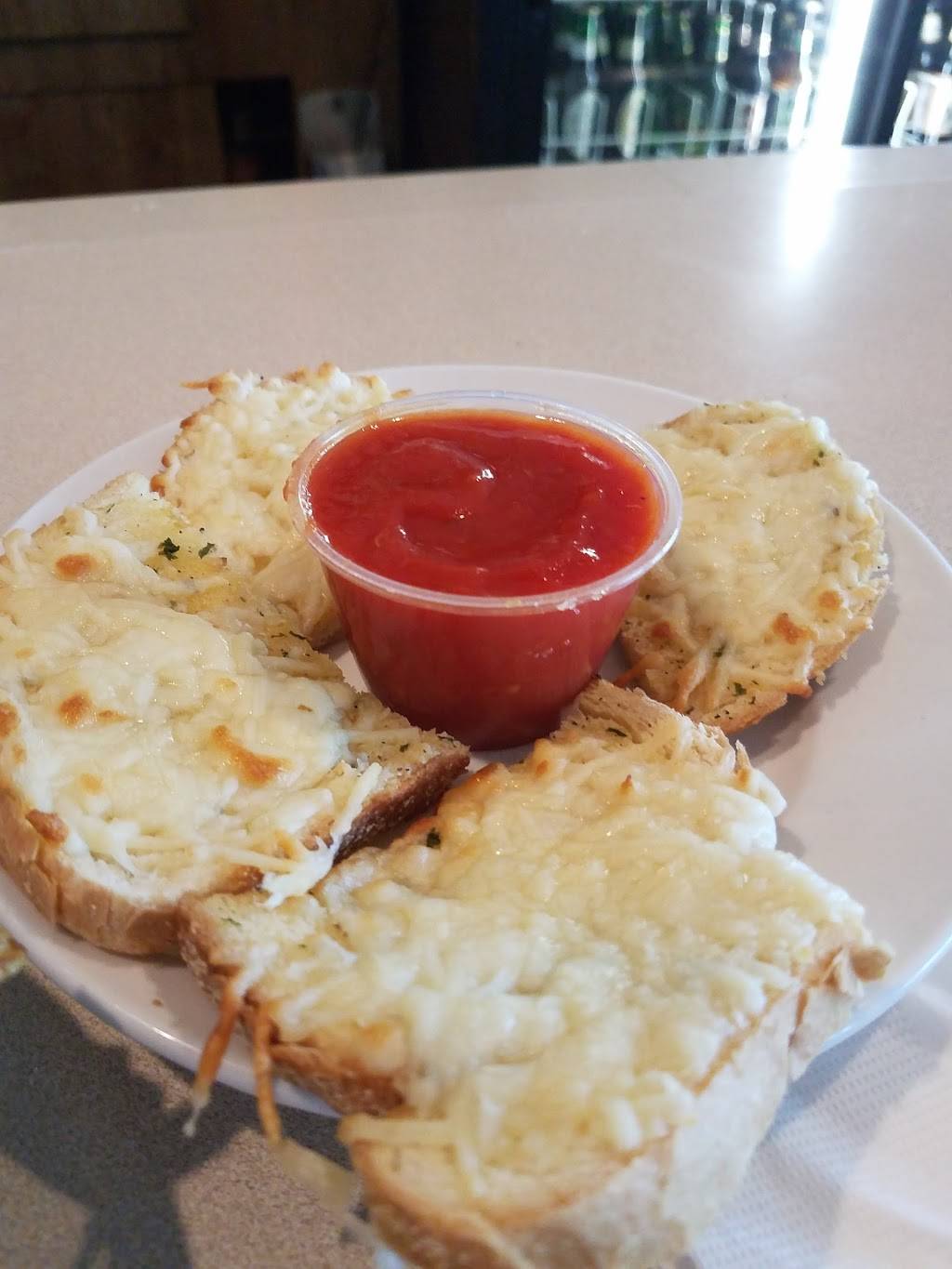 The Locker Room Bar & Grill | restaurant | 1003 W Royalton Rd, Cleveland, OH 44147, USA | 4402300760 OR +1 440-230-0760