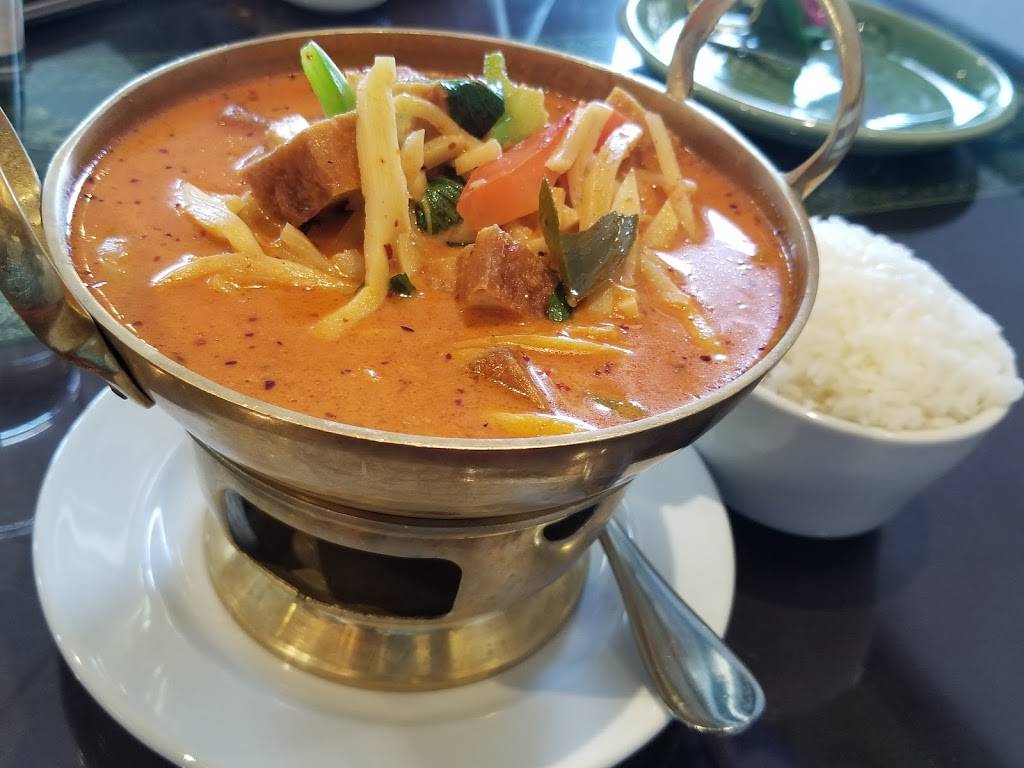 Bua Traditional Thai Cuisine | restaurant | 950 S Abilene St, Aurora, CO 80012, USA | 7202629923 OR +1 720-262-9923