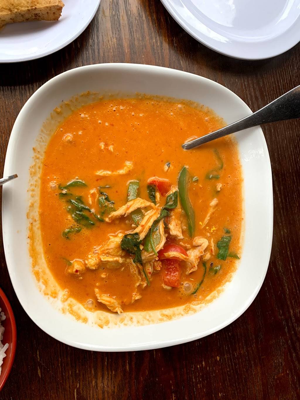 Thaprachan Thai | restaurant | 805 NE 65th St, Seattle, WA 98115, USA | 2065233938 OR +1 206-523-3938