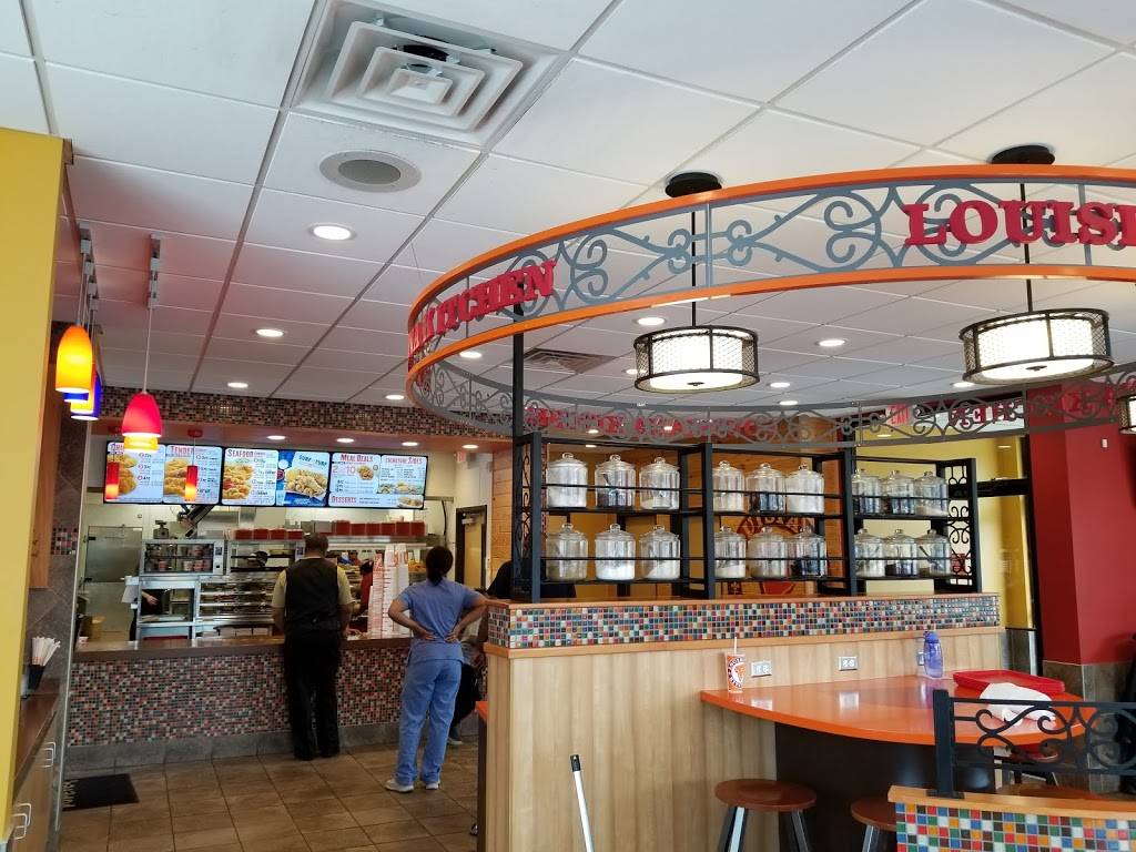 Popeyes Louisiana Kitchen | restaurant | 2176 Skibo Rd, Fayetteville, NC 28314, USA | 9102292070 OR +1 910-229-2070