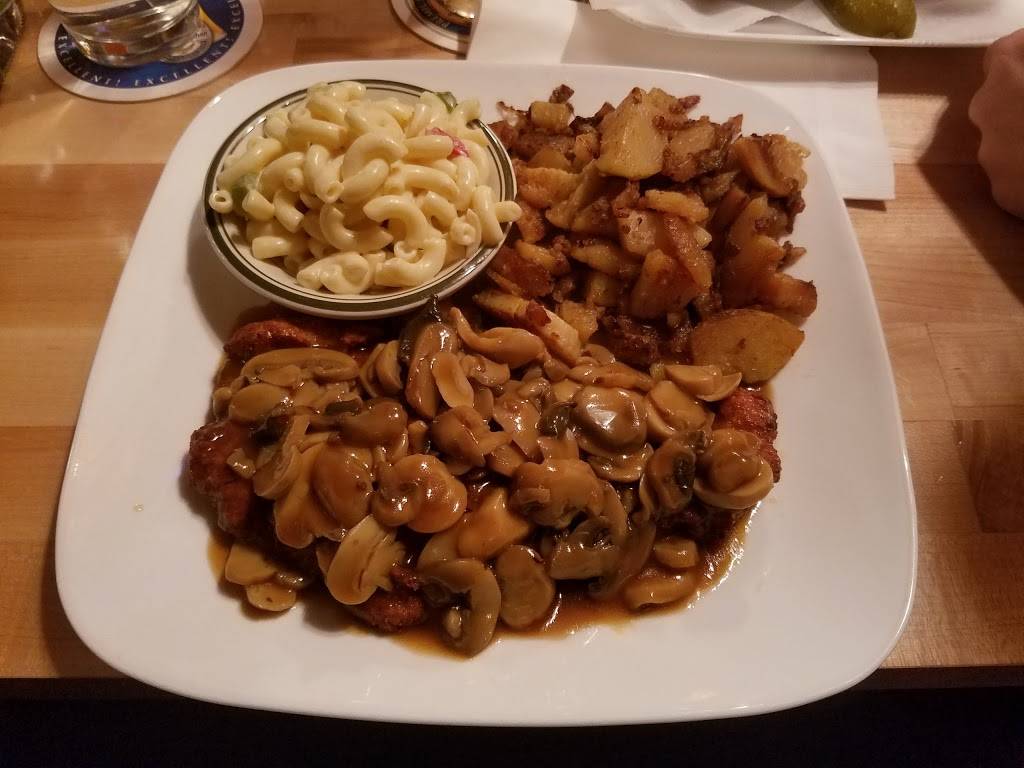 Manor Oktoberfest | restaurant | 8028 Cooper Ave, Glendale, NY 11385, USA | 7183262201 OR +1 718-326-2201