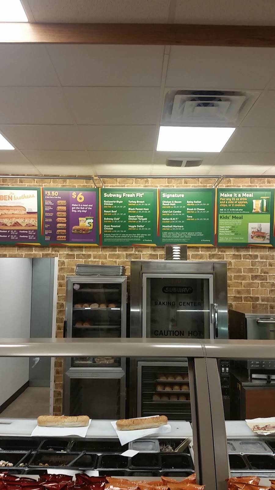 Subway Restaurants | restaurant | 183 SW Bascom Norris Dr #105, Lake City, FL 32025, USA | 3867587900 OR +1 386-758-7900