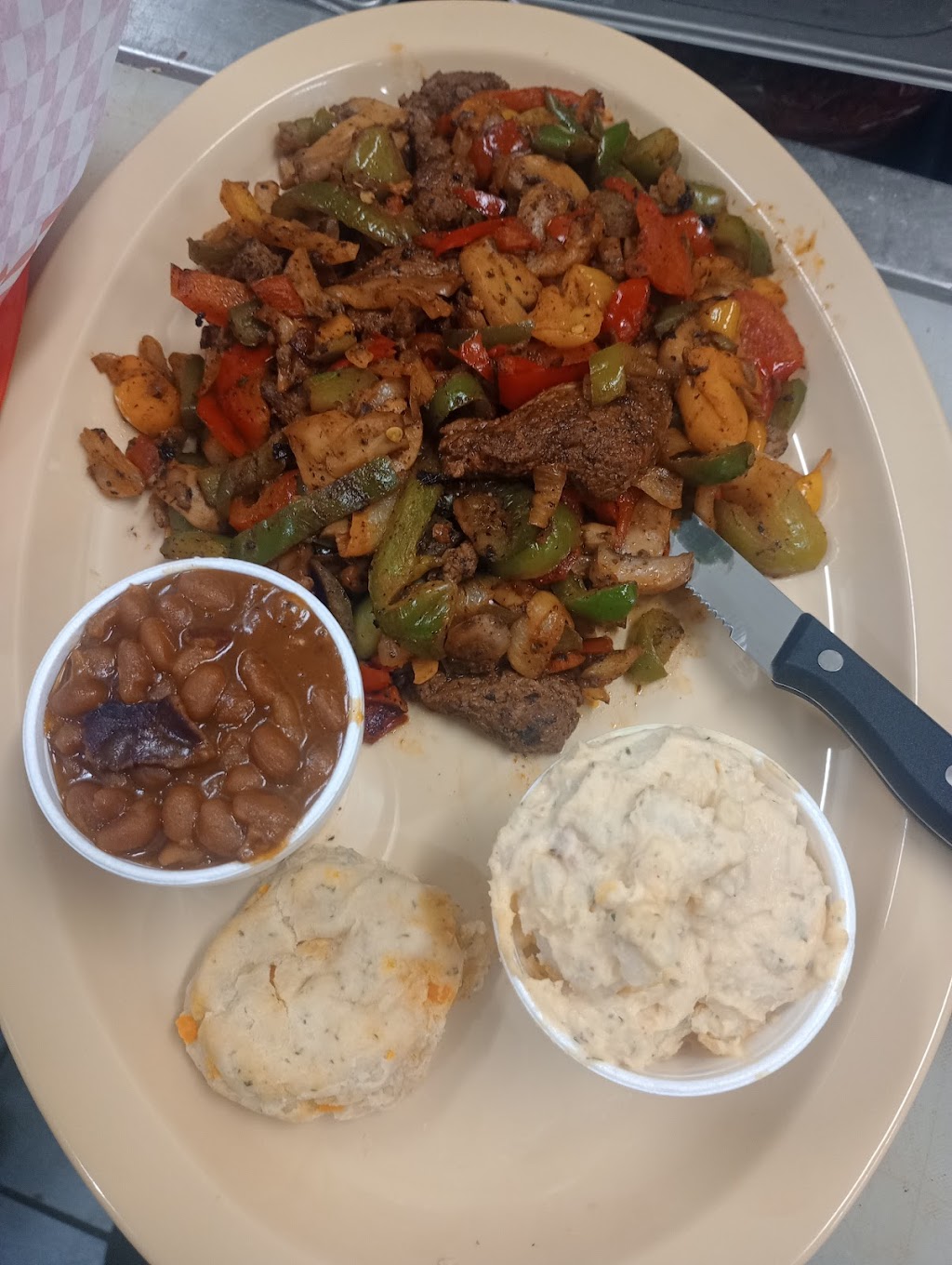 PBs Twisted "Q" | restaurant | 481 US 49, McHenry, MS 39561, USA | 6015145277 OR +1 601-514-5277