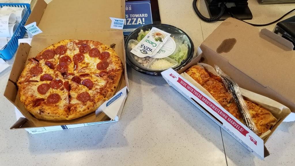 Dominos Pizza | meal delivery | 33 True Apple Way, Inwood, WV 25428, USA | 3042292121 OR +1 304-229-2121