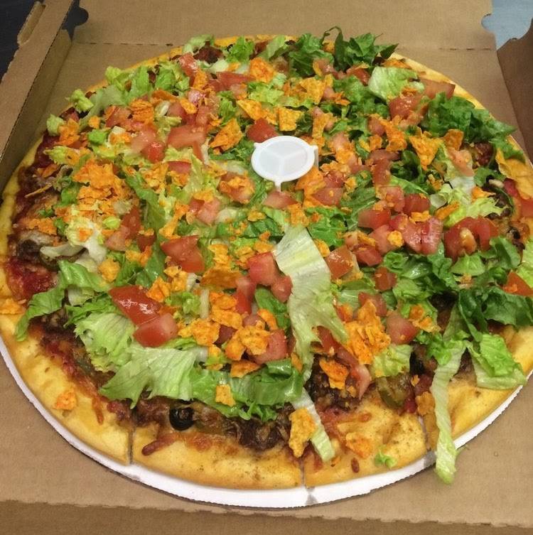 Smoking Grill & Pizzeria | restaurant | 528 E Main St, Genoa, IL 60135, USA | 8157845551 OR +1 815-784-5551