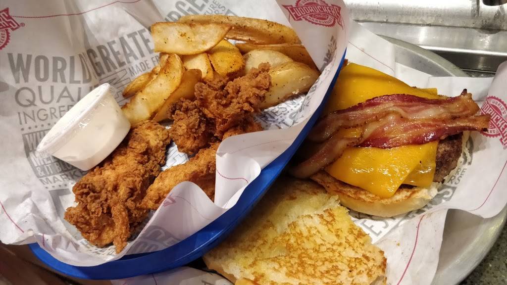 Fuddruckers | restaurant | 340 3rd Ave, Chula Vista, CA 91910, USA | 6194204881 OR +1 619-420-4881