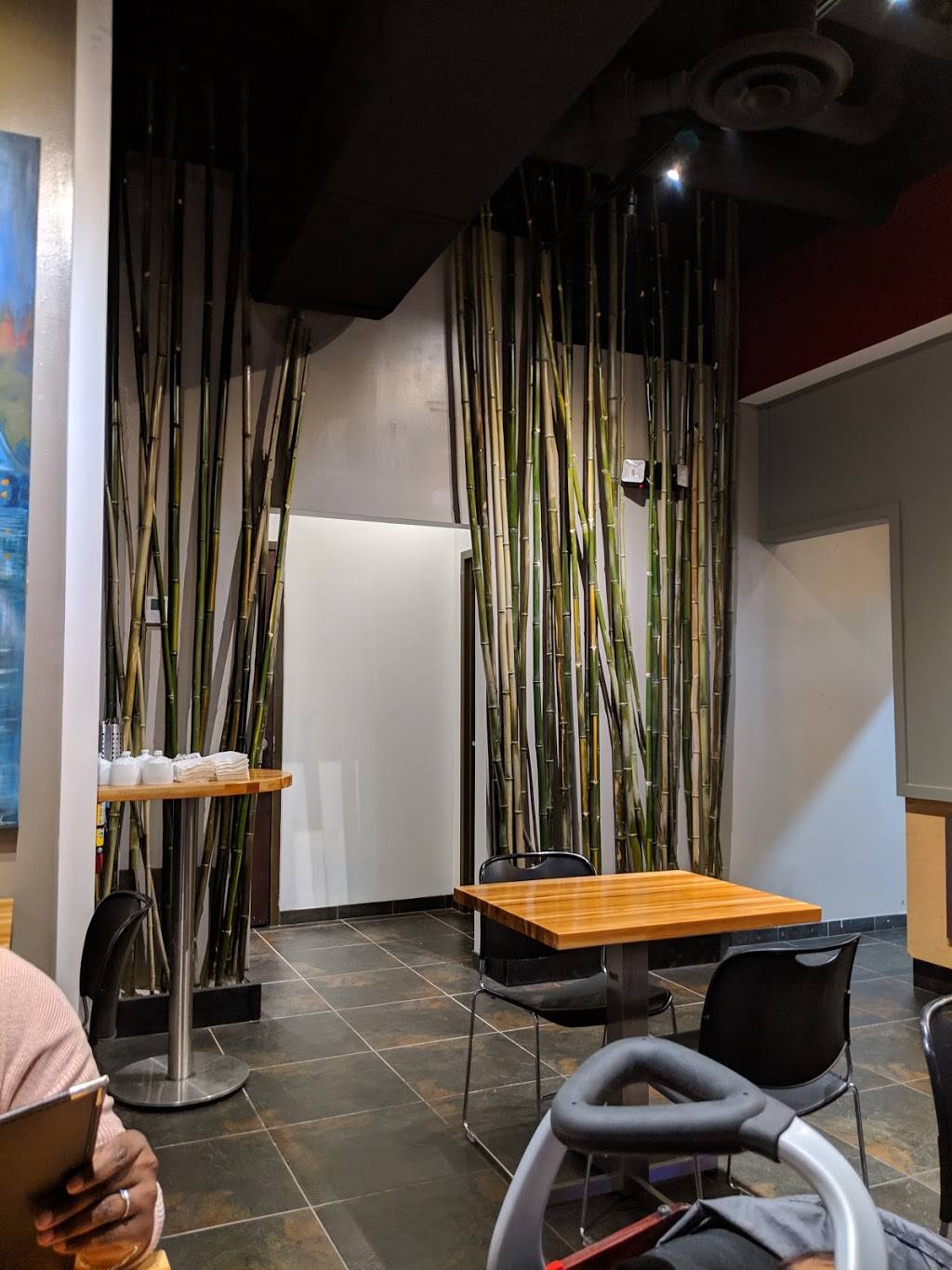 Pho & Sushi Bistro | restaurant | 1315 Ridgeway Rd Suite 104, Memphis, TN 38119, USA | 9017469537 OR +1 901-746-9537