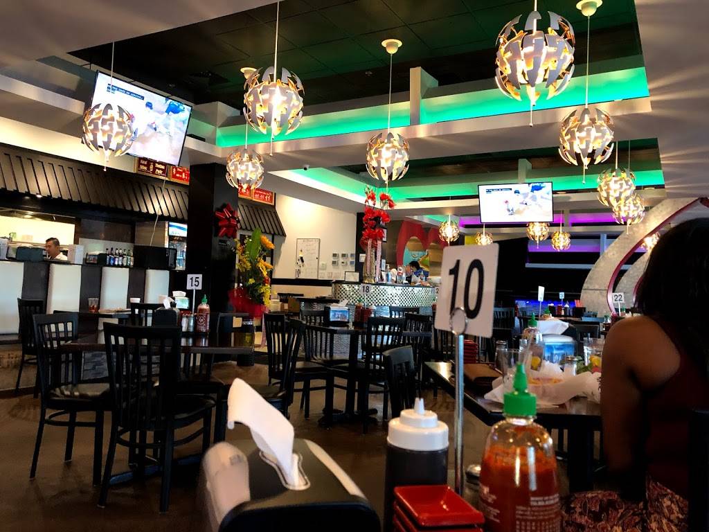 I Luv Pho | restaurant | 2059 Scenic Hwy N #117, Snellville, GA 30078, USA | 7705586906 OR +1 770-558-6906