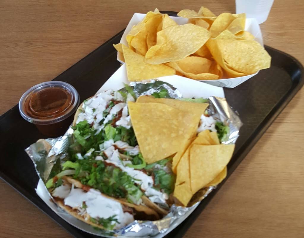 Casa Lupita | restaurant | 1350 Hwy 96 E #19, White Bear Lake, MN 55110, USA | 6513487571 OR +1 651-348-7571