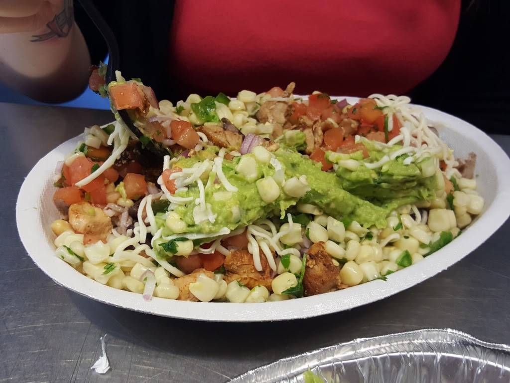 Chipotle Mexican Grill | restaurant | 15 E Golf Rd, Hoffman Estates, IL 60169, USA | 6304391610 OR +1 630-439-1610