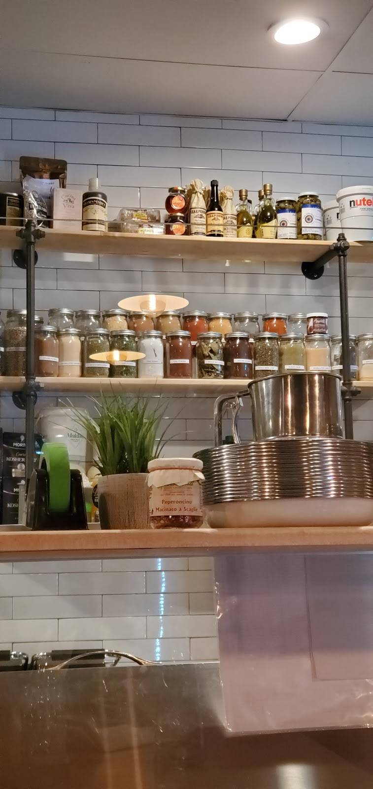 Minnie Olivia Pizza | restaurant | 10 Roswell St, Alpharetta, GA 30009, USA | 6786910051 OR +1 678-691-0051