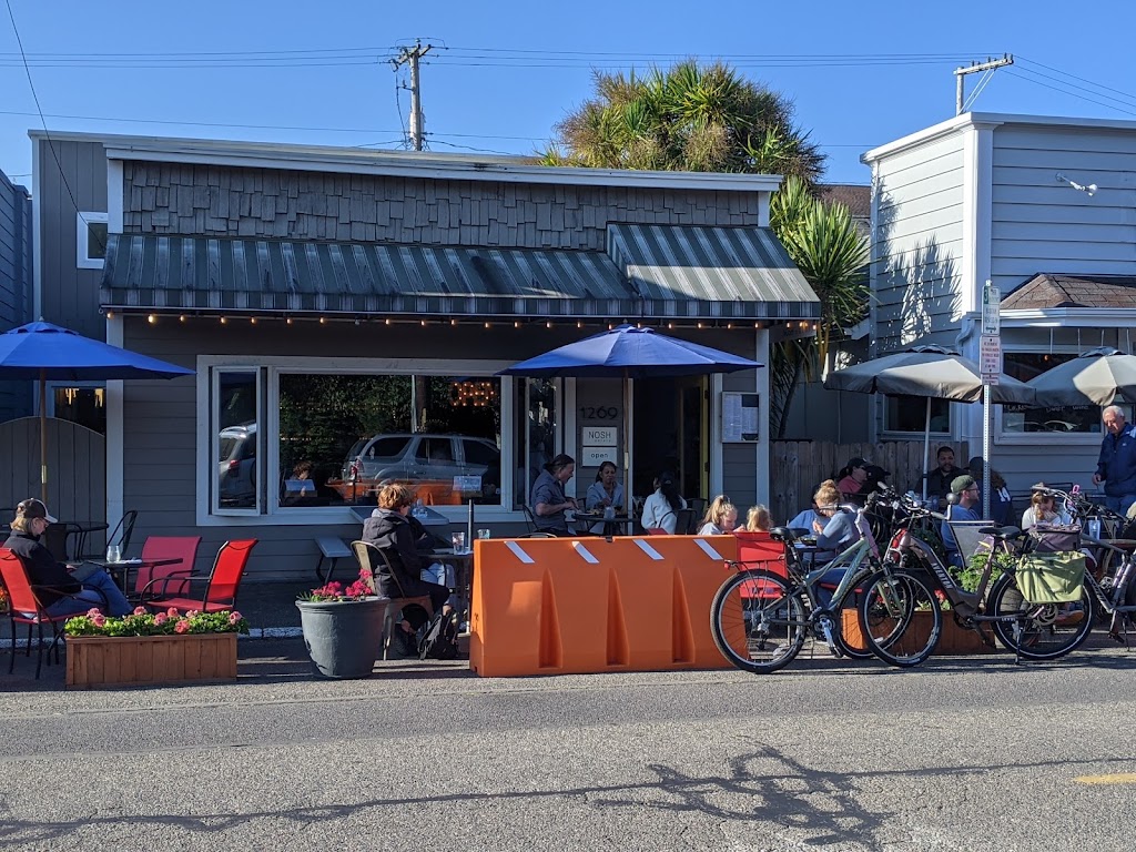 Nosh Eatery | restaurant | 1269 Bay St, Florence, OR 97439, USA | 5419975899 OR +1 541-997-5899