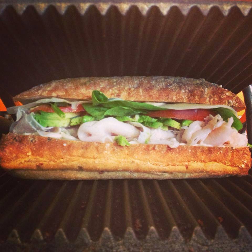 Cutting Board | restaurant | 35 W Bridge St, Oswego, NY 13126, USA | 3153431008 OR +1 315-343-1008