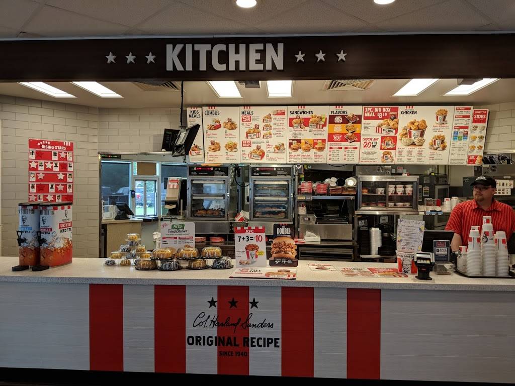 KFC | restaurant | 4642 Mahoning Ave, Austintown, OH 44515, USA | 3307999719 OR +1 330-799-9719