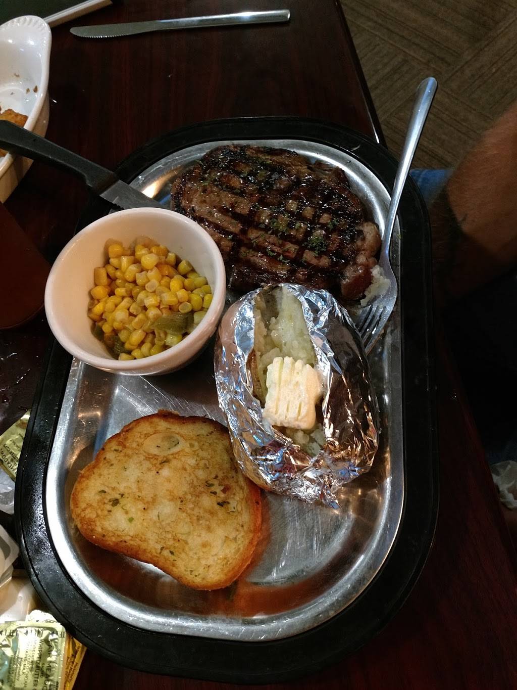 The Luck-E Bar and Restaurant | restaurant | 211 Main St S, Luck, WI 54853, USA | 7154728888 OR +1 715-472-8888