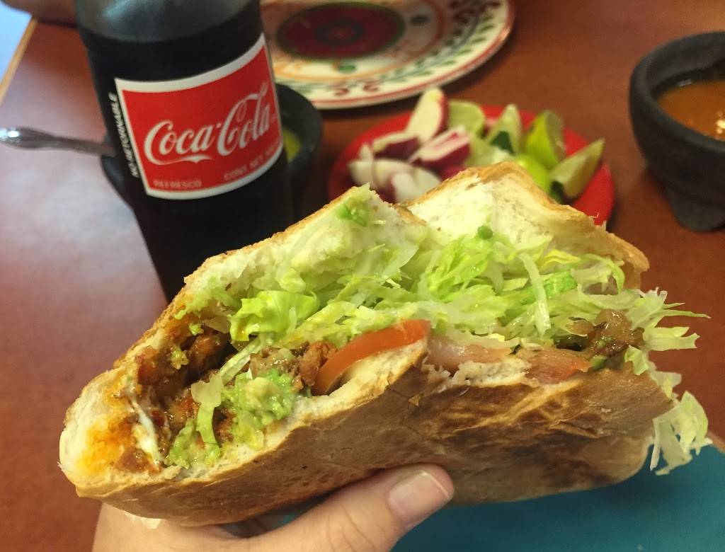 Chalos Tacos | restaurant | 5029 N Rockwell Ave, Bethany, OK 73008, USA | 4054402984 OR +1 405-440-2984