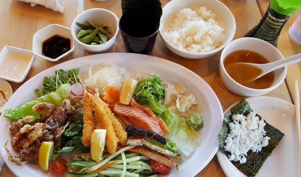 DIY SUSHI | restaurant | 14071 Newport Ave, Tustin, CA 92780, USA | 7145441169 OR +1 714-544-1169