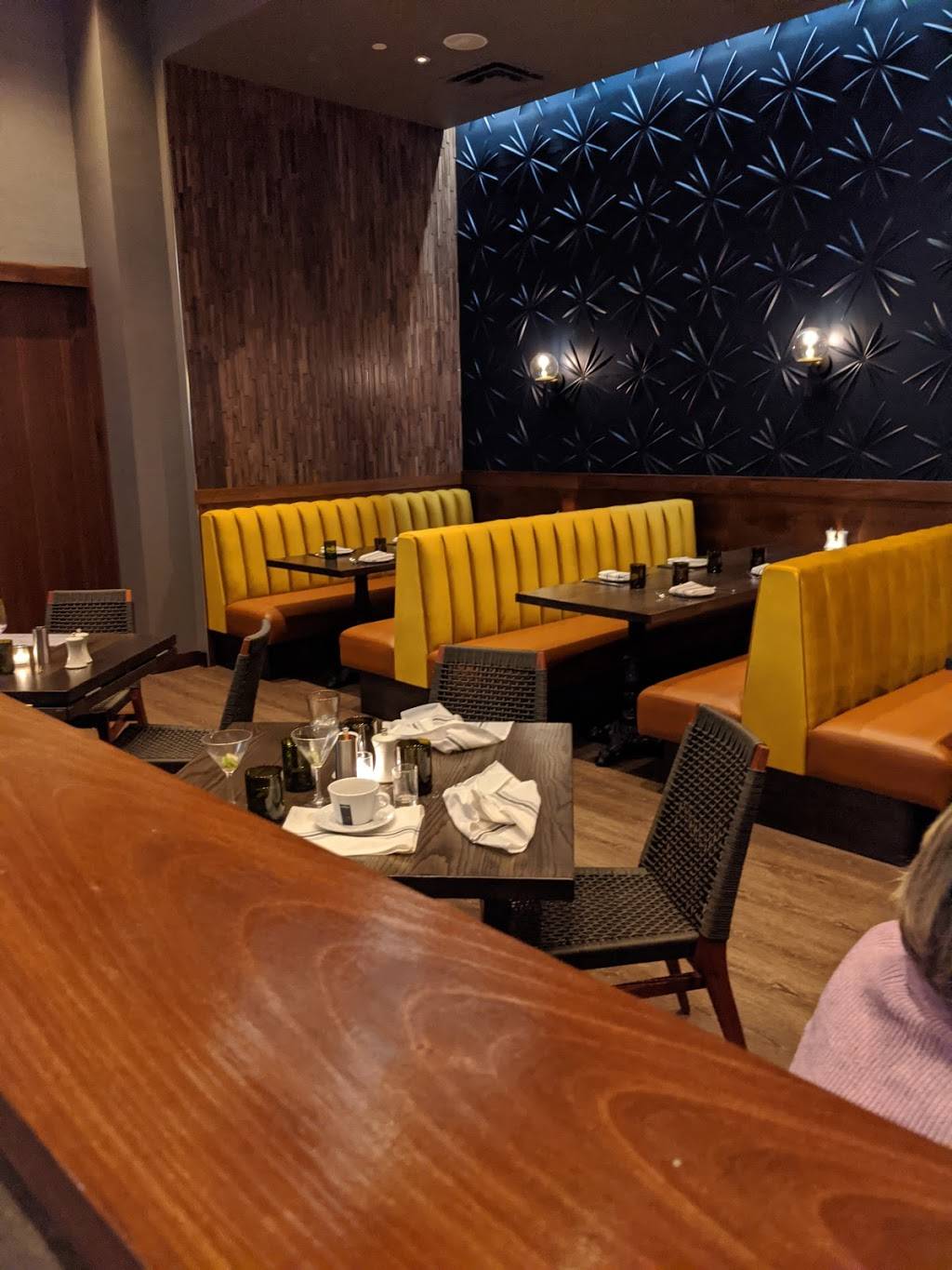 Posto Bedford | restaurant | 158 Great Rd, Bedford, MA 01730, USA | 7812719100 OR +1 781-271-9100