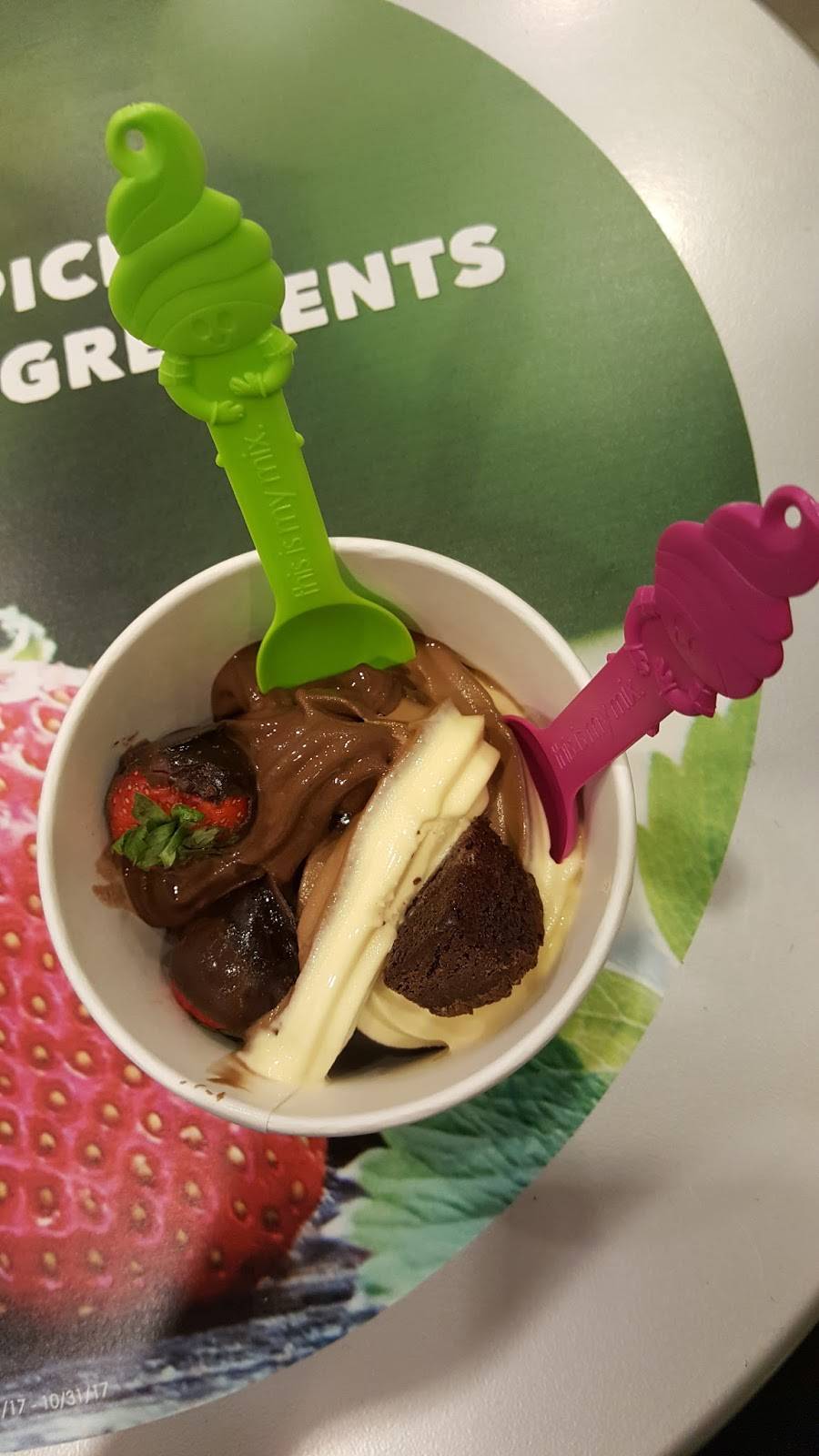 Menchies Frozen Yogurt | bakery | 1120 Townpark Ave Ste 1062, Lake Mary, FL 32746, USA | 4079155715 OR +1 407-915-5715