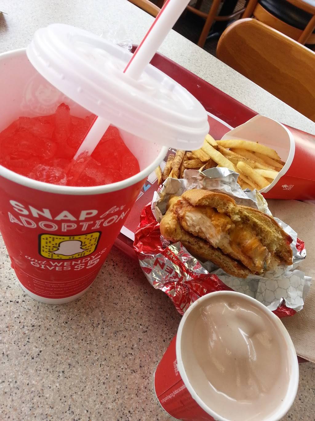 Wendys | restaurant | 34323 Center Ridge Rd, North Ridgeville, OH 44039, USA | 4403272113 OR +1 440-327-2113