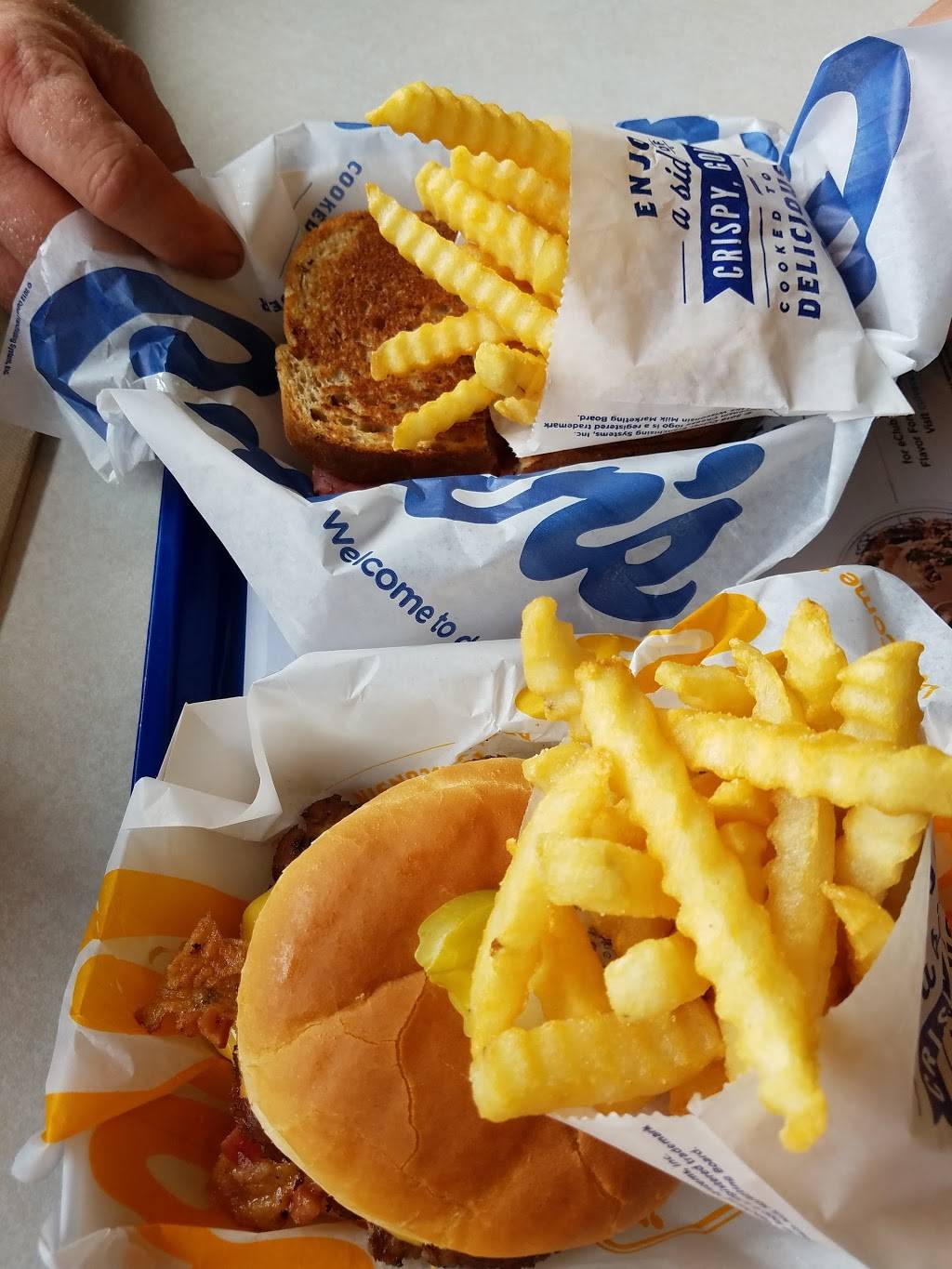 Culvers | restaurant | 7262 S Westnedge Ave, Portage, MI 49002, USA | 2693211800 OR +1 269-321-1800