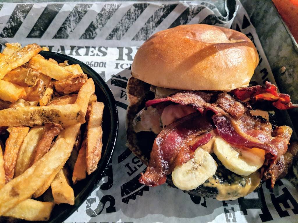 The Works Gourmet Burger Bistro | restaurant | 326 Richmond Rd, Ottawa, ON K1Z 6X6, Canada | 6135640406 OR +1 613-564-0406