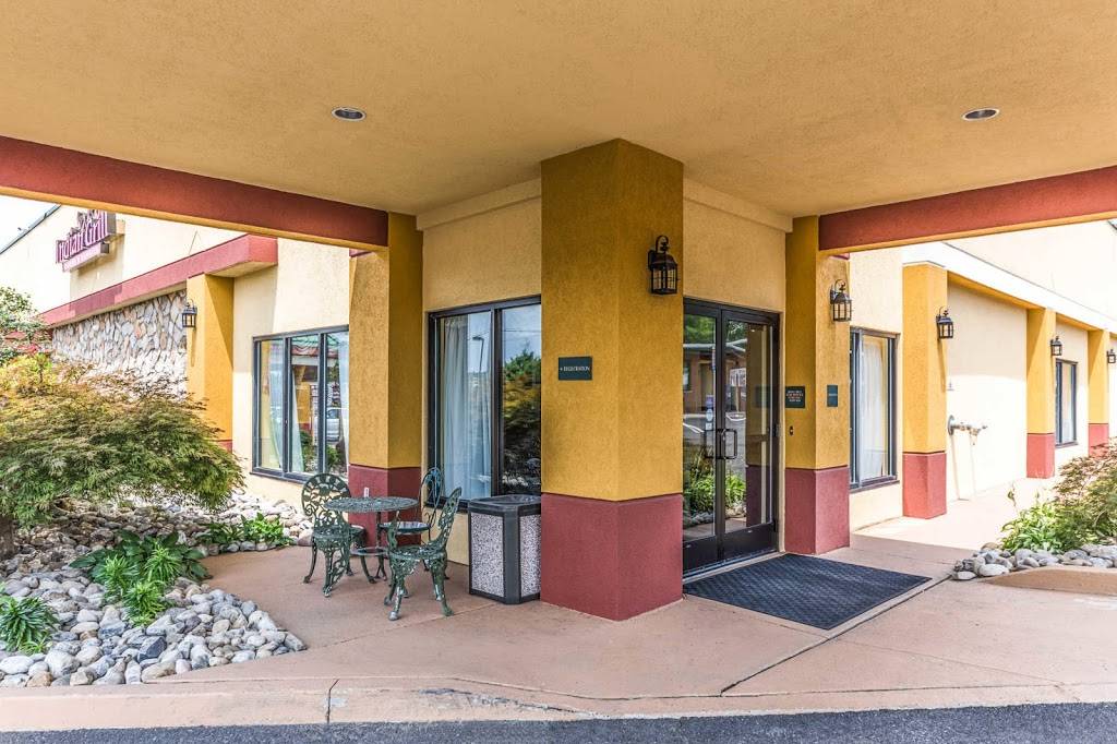 Rodeway Inn Conference Center | restaurant | 969 Bethlehem Pike, Montgomeryville, PA 18936, USA | 2156998800 OR +1 215-699-8800