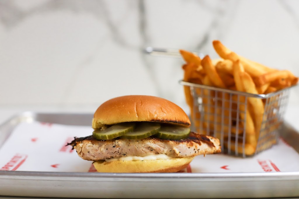 Upstate - Burgers & Wings | restaurant | 411 Swedeland Rd, King of Prussia, PA 19406, USA | 4842222288 OR +1 484-222-2288