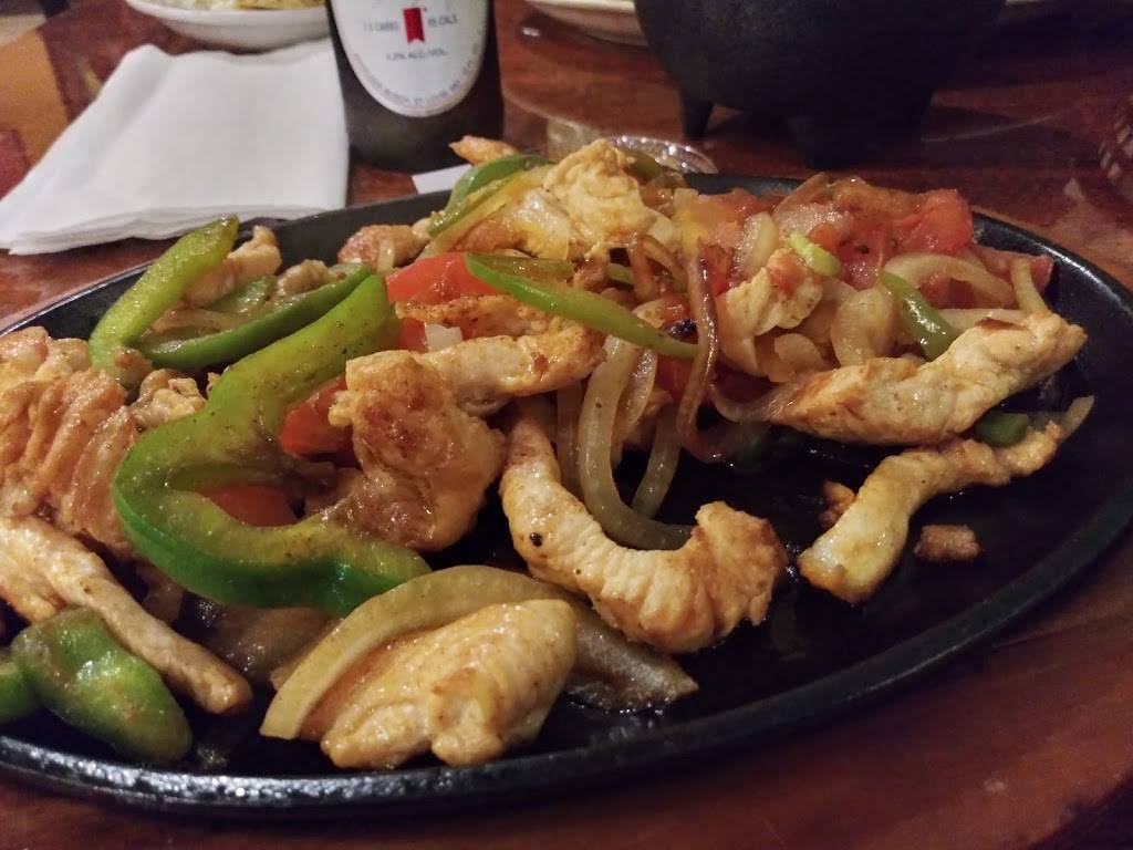 Coco Loco Mexican Restaurant | restaurant | 6900 MS-613, Moss Point, MS 39563, USA | 2284740035 OR +1 228-474-0035