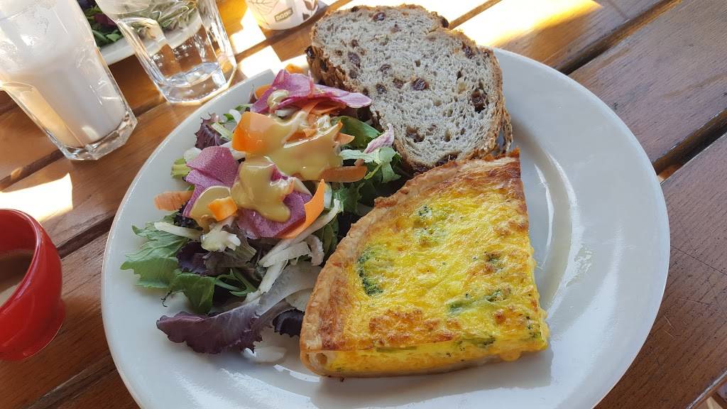 Le Pain Quotidien | restaurant | 15503 Ventura Blvd Ste 100, Encino, CA 91436, USA | 8186462234 OR +1 818-646-2234