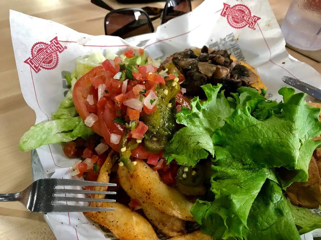 Fuddruckers | restaurant | 2300 E Semoran Blvd unit a, Apopka, FL 32704, USA | 4078261411 OR +1 407-826-1411