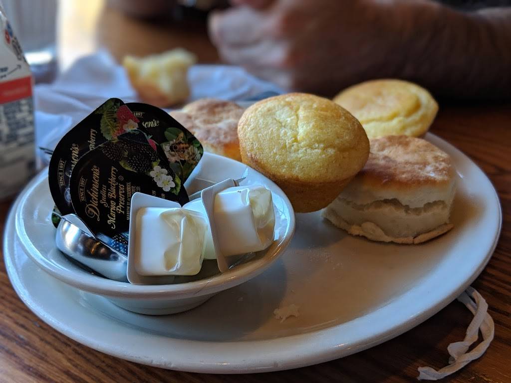 Cracker Barrel Old Country Store | restaurant | 6330 N Interstate 35, San Antonio, TX 78218, USA | 2105998080 OR +1 210-599-8080