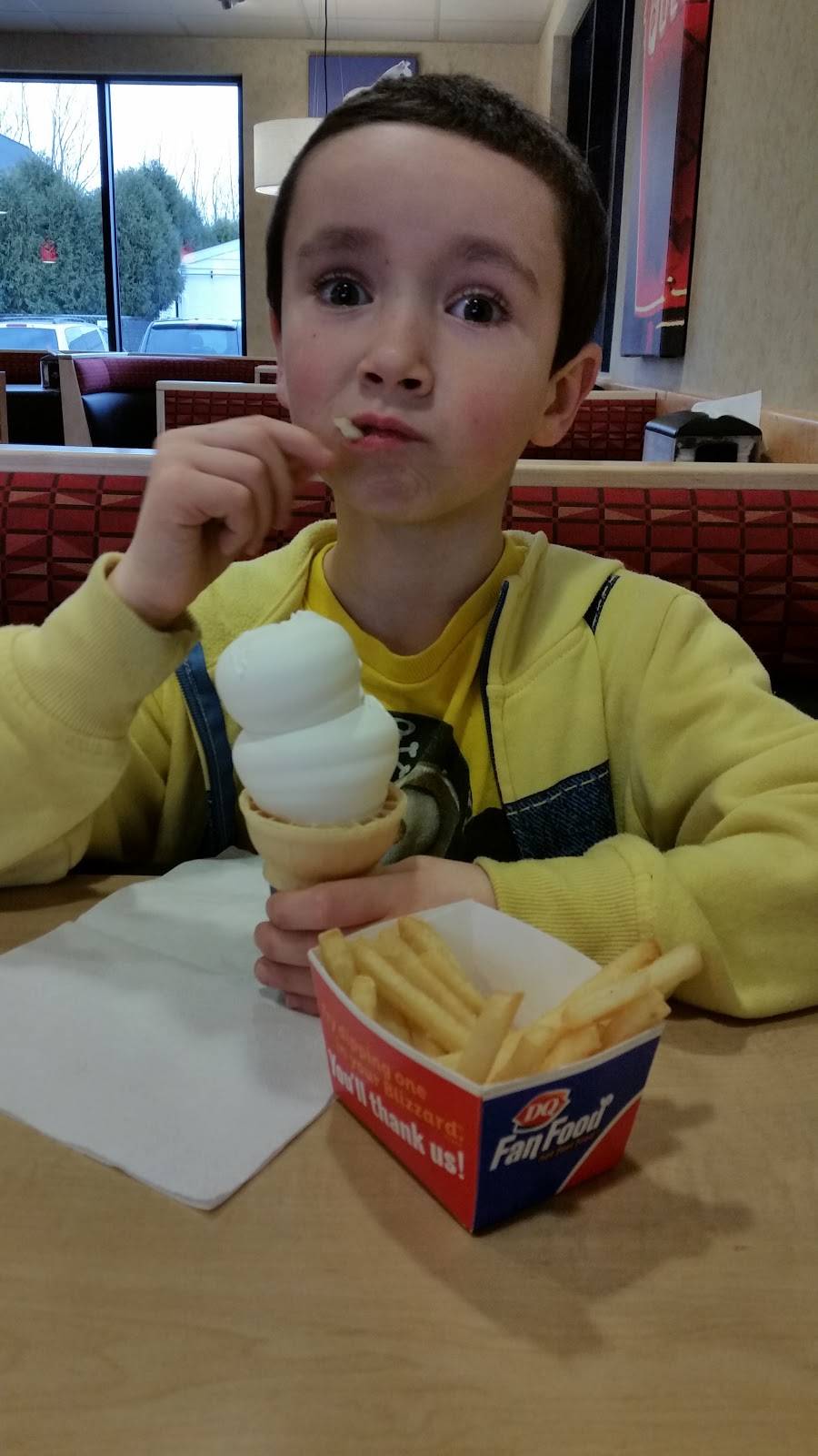 Dairy Queen Grill & Chill | restaurant | 2532 Glendale Ave, Howard, WI 54313, USA | 9204344890 OR +1 920-434-4890