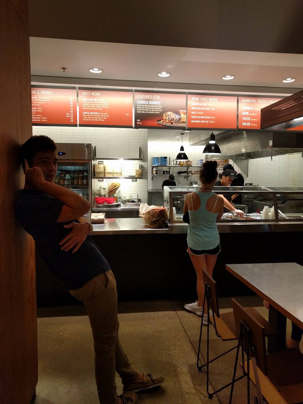 Chipotle Mexican Grill | restaurant | 945 Rockland Rd Ste A, Lake Bluff, IL 60044, USA | 8472955194 OR +1 847-295-5194