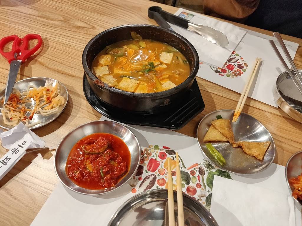 Seorae Village Pork BBQ | restaurant | 203 N Western Ave, Los Angeles, CA 90004, USA | 3233786948 OR +1 323-378-6948