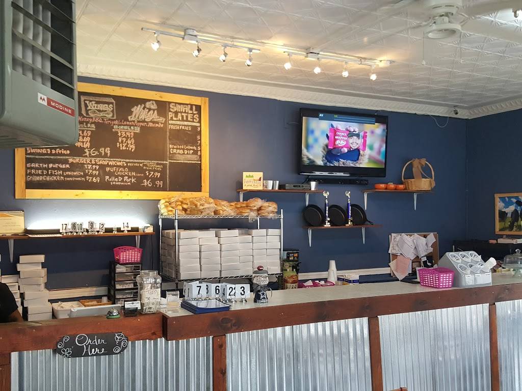 Farm to Fork | restaurant | 647 S Main St, Emporia, VA 23847, USA | 4346328161 OR +1 434-632-8161