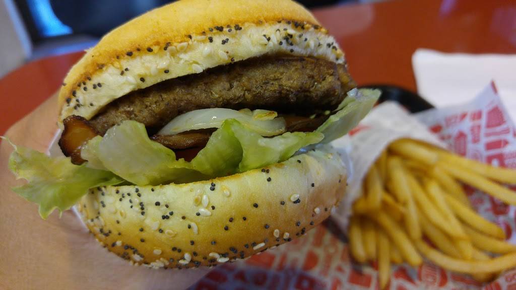 Jack in the Box | restaurant | 13282 Harbor Blvd, Garden Grove, CA 92843, USA | 7145375133 OR +1 714-537-5133