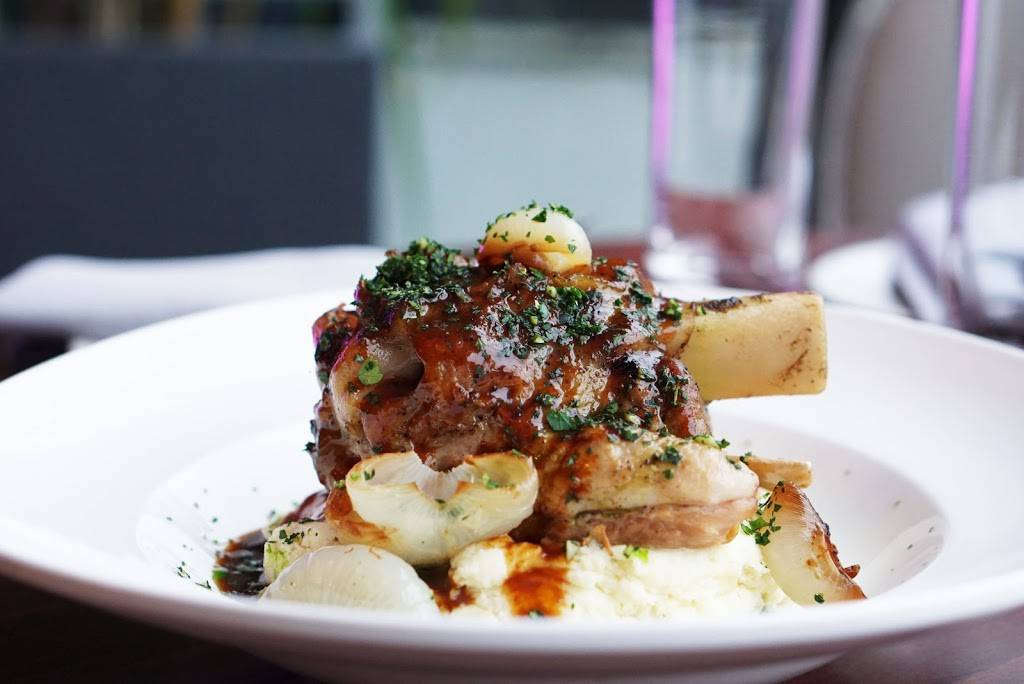 The Manor | restaurant | 924 N Charles St, Baltimore, MD 21201, USA | 4438351526 OR +1 443-835-1526