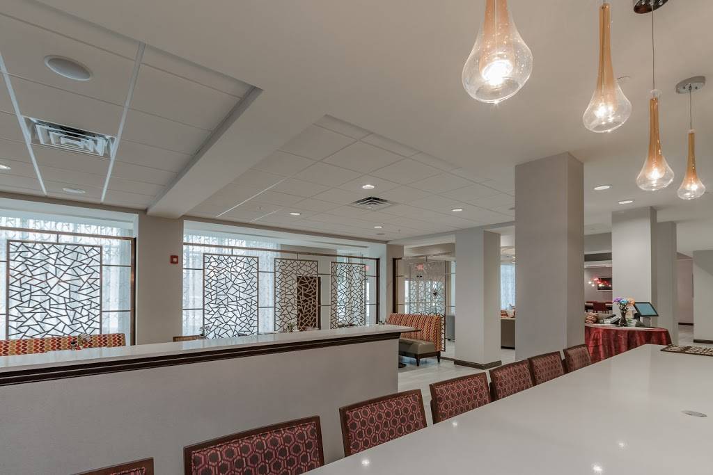 The Douglas Kitchen and Bar | restaurant | 1208 E Douglas Rd, Mishawaka, IN 46545, USA | 5742584408 OR +1 574-258-4408