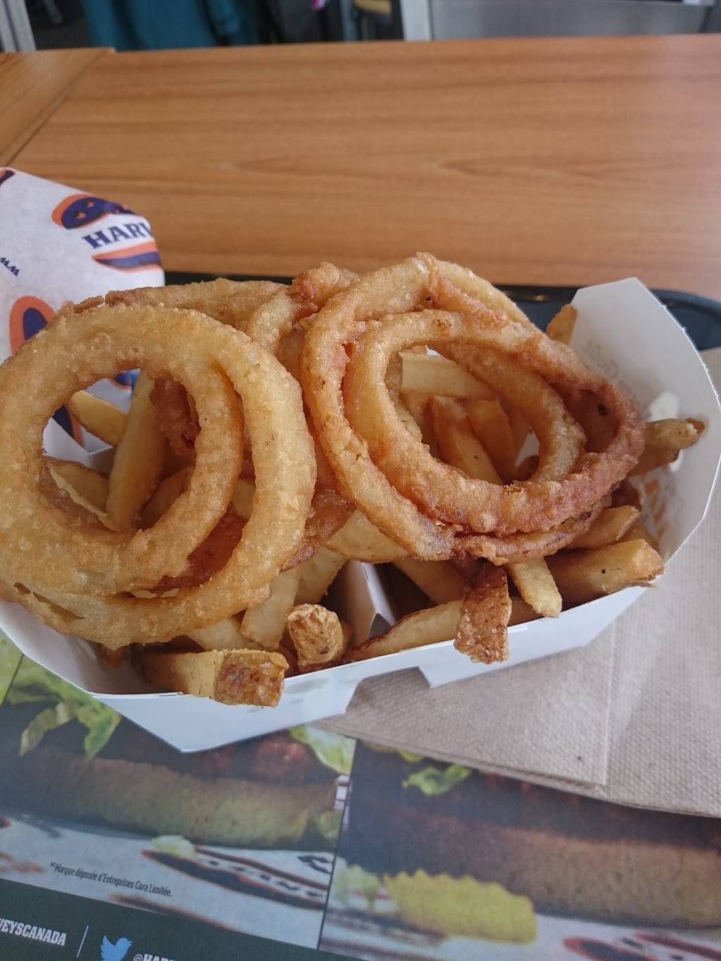 Harveys | restaurant | 5935 Boulevard Robert-Bourassa, Laval, QC H7E 0A4, Canada | 4506650033 OR +1 450-665-0033