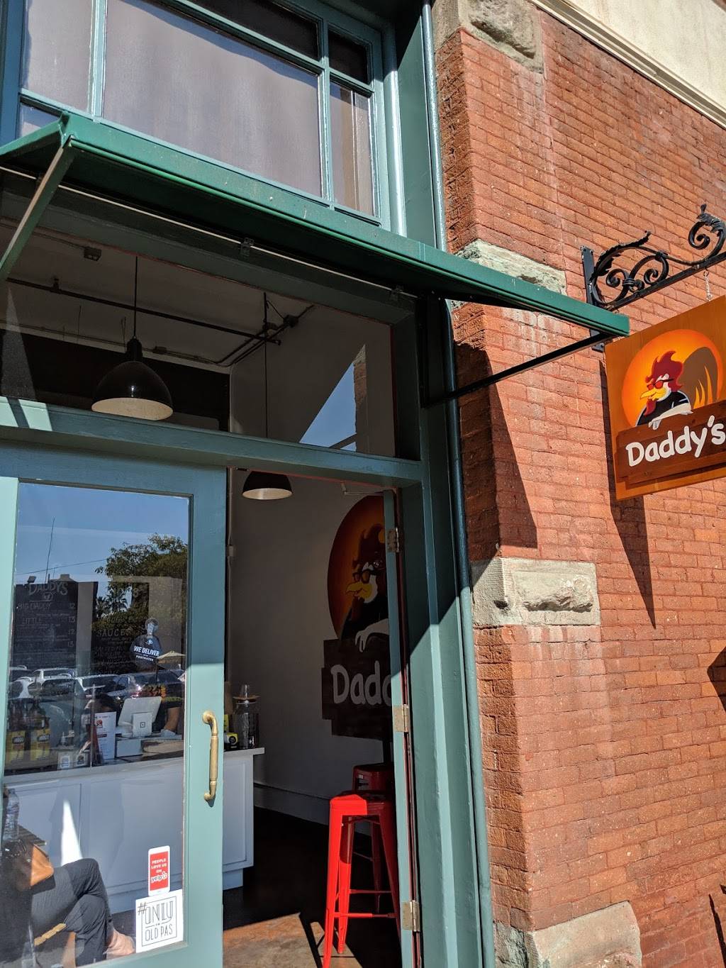 Daddys Chicken Shack | restaurant | 11 W Dayton St, Pasadena, CA 91105, USA | 6264690017 OR +1 626-469-0017