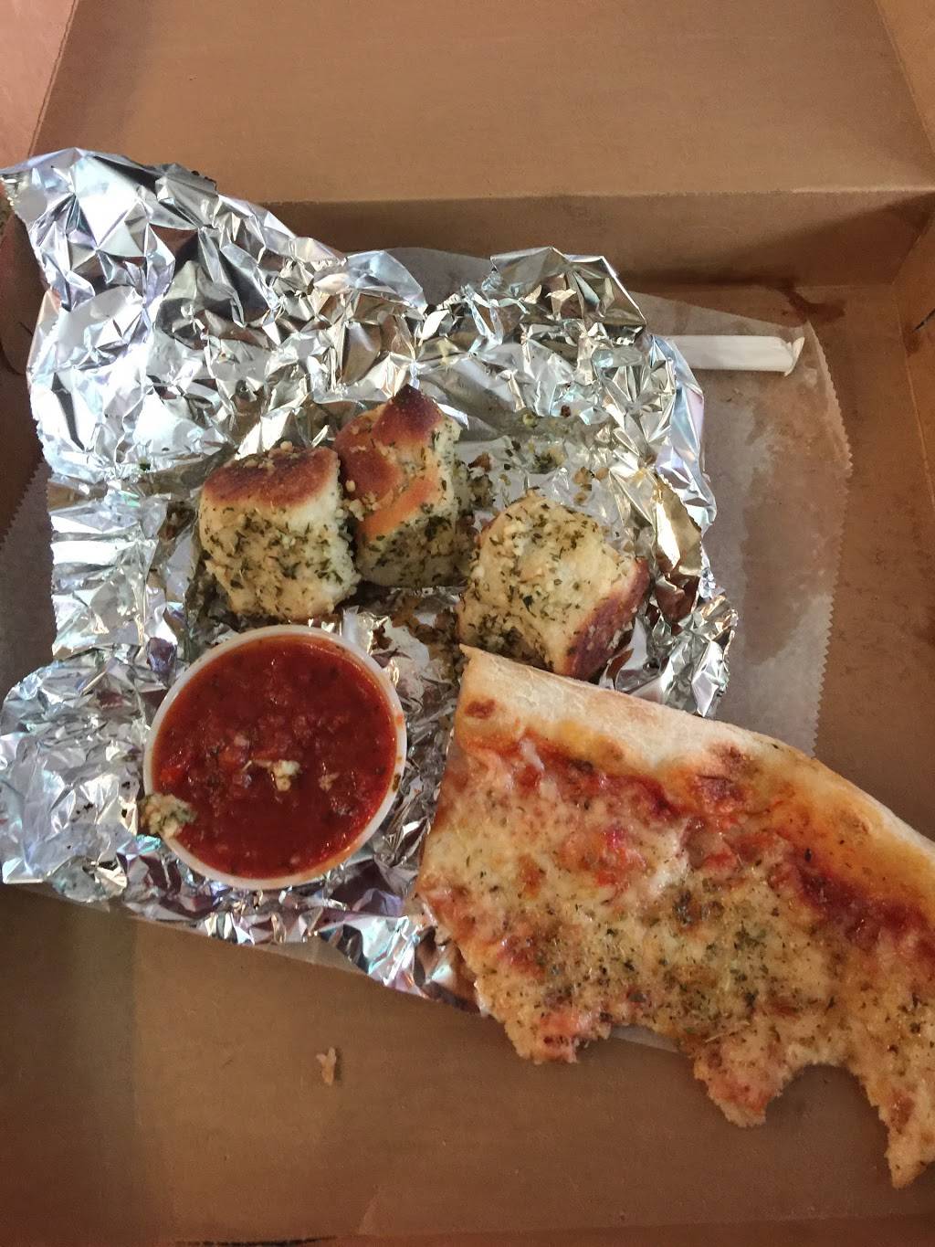 Marios Pizza | restaurant | 79 E Gun Hill Rd, Bronx, NY 10467, USA | 7182313086 OR +1 718-231-3086