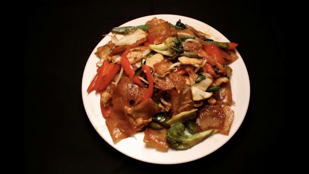 Basil Thai Restaurant Brewery District | restaurant | 460 S Front St, Columbus, OH 43201, USA | 6145250049 OR +1 614-525-0049