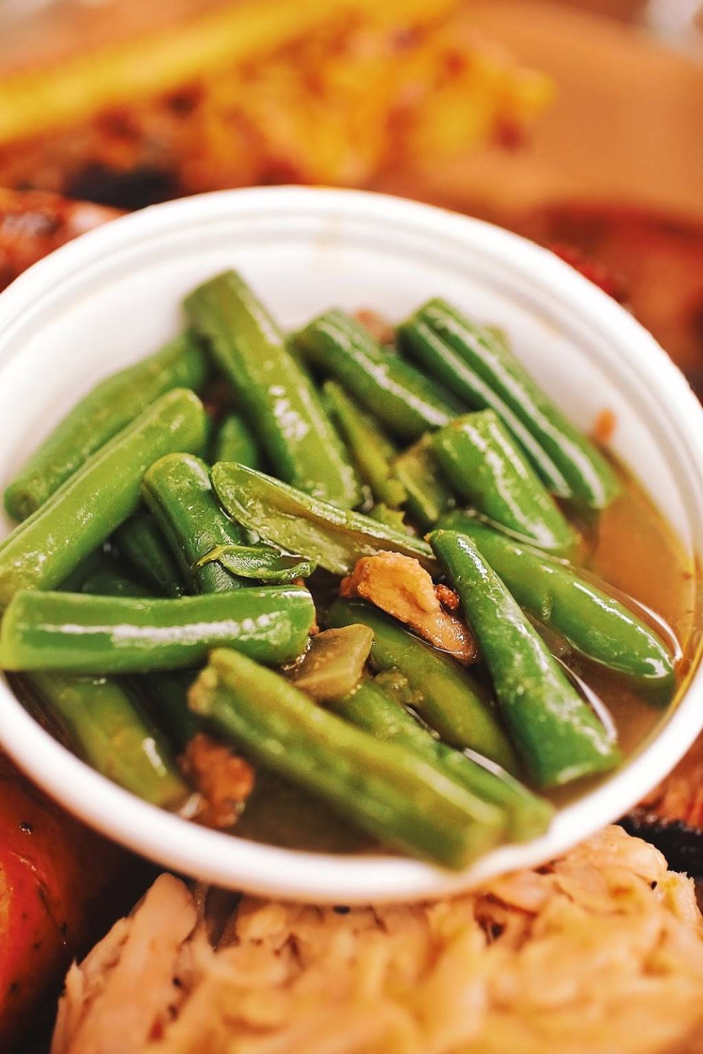 Burnwood 68 | restaurant | 1012 N Flores St, San Antonio, TX 78212, USA | 2103200584 OR +1 210-320-0584