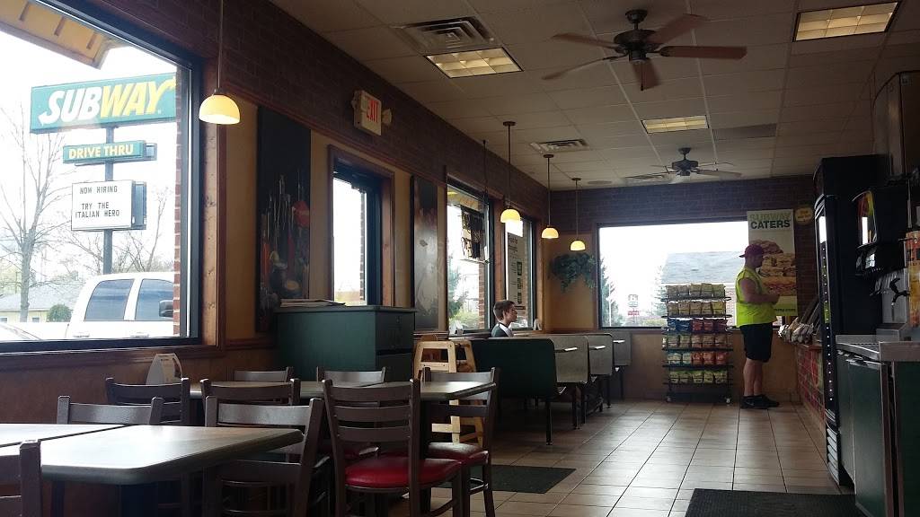 Subway | restaurant | 151 E North St, Kendallville, IN 46755, USA | 2603471910 OR +1 260-347-1910