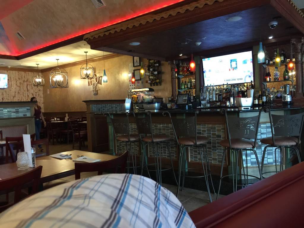 Mi Casa Dominican Restaurant and Bar | restaurant | 177 W Merrick Rd, Freeport, NY 11520, USA | 5164427111 OR +1 516-442-7111