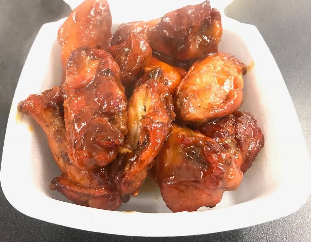 Madina Halal Pizza & Wings | restaurant | 1078 Danforth Ave, Toronto, ON M4J 1M2, Canada | 4164629000 OR +1 416-462-9000