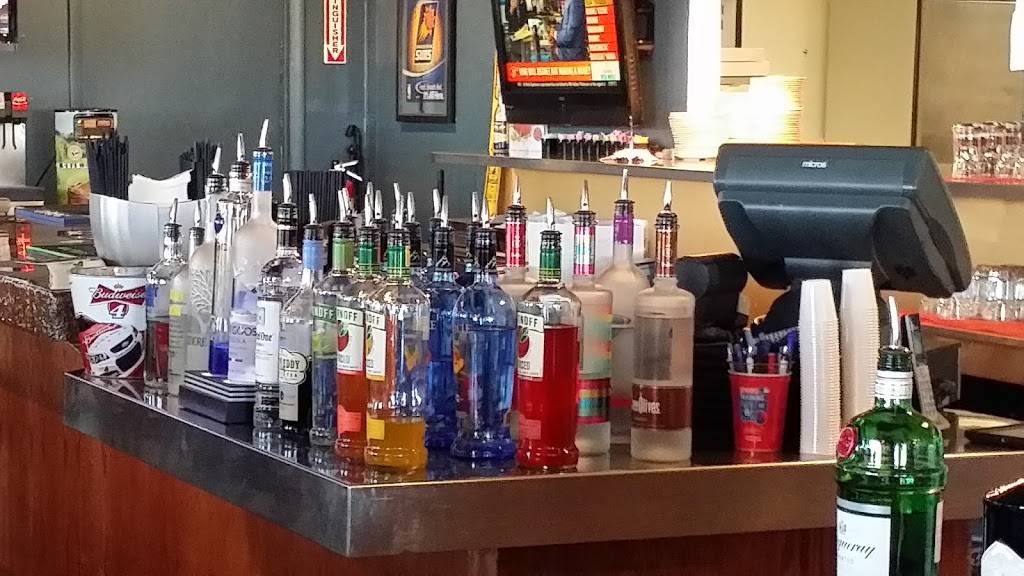 The Nest Sports Grill | restaurant | 5134 N 95th Ave, Glendale, AZ 85305, USA | 6235940900 OR +1 623-594-0900