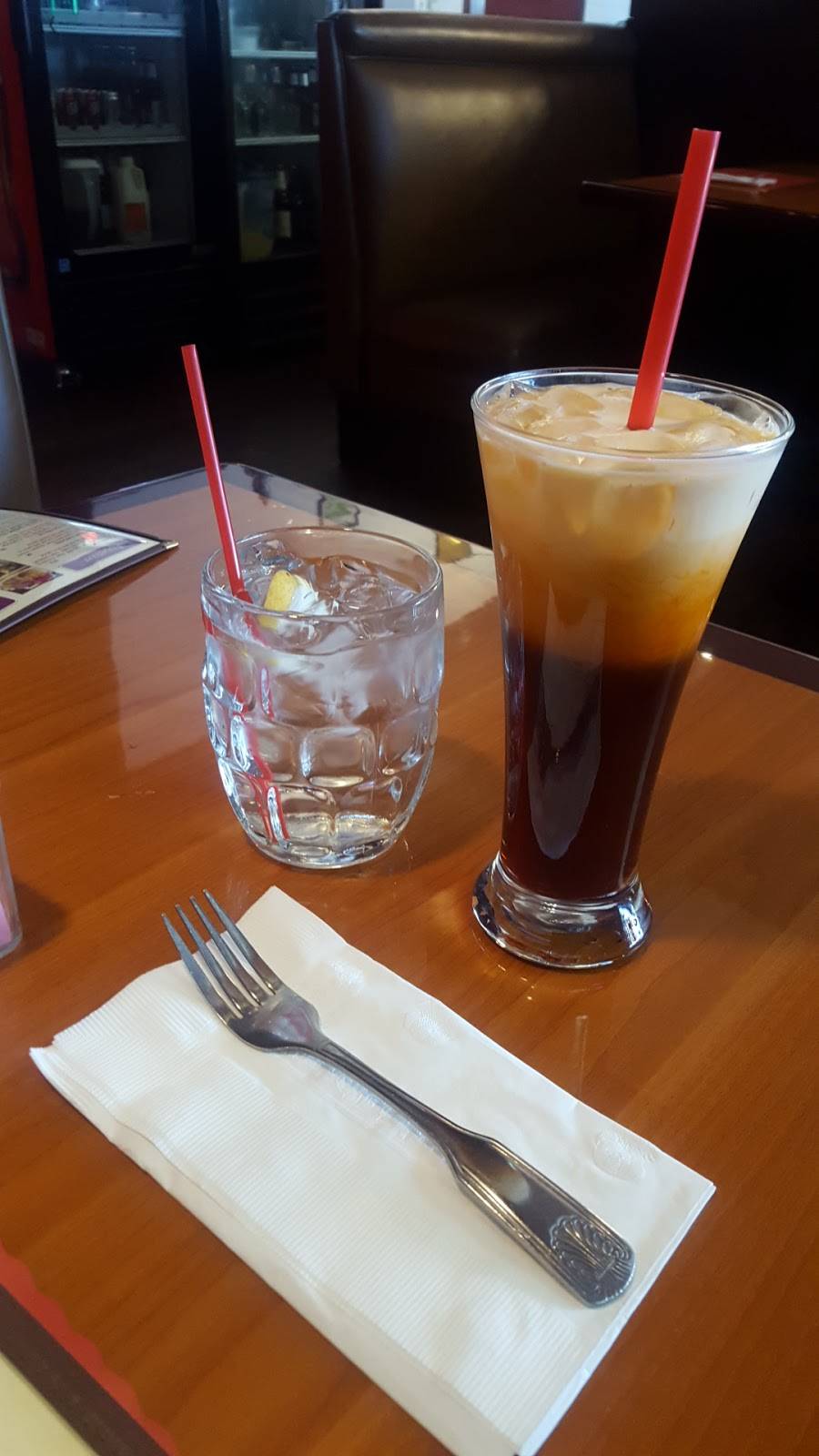 Thai Thai Restaurant | restaurant | 1055 S Main Ave, Fallbrook, CA 92028, USA | 7607284938 OR +1 760-728-4938